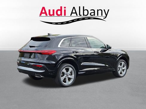 New 2025 Audi Q5 Premium Plus image 4