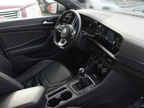 Used 2019 Volkswagen Jetta GLI Autobahn image 12