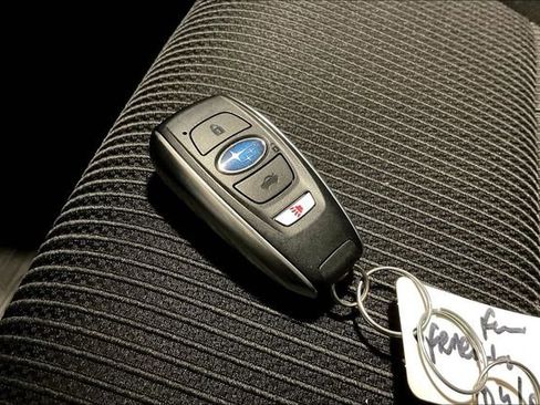 Used 2025 Subaru Legacy Premium AWD/4WD image 11