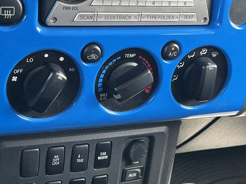 Used 2007 Toyota FJ Cruiser 4WD image 26