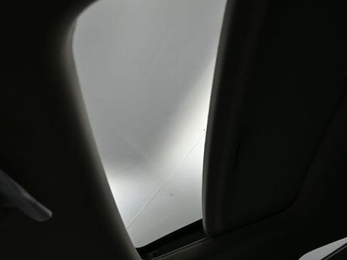 Used 2024 Honda HR-V EX-L image 18