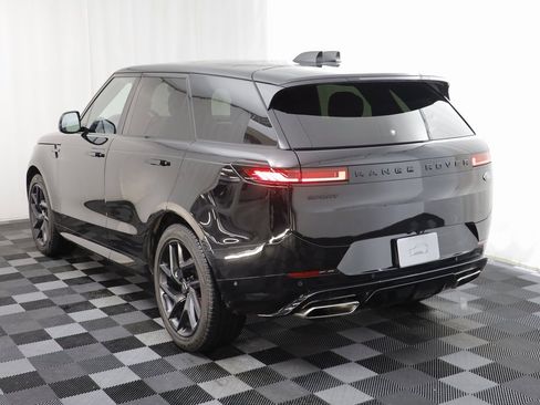 Used 2023 Land Rover Range Rover Sport SE Dynamic image 15