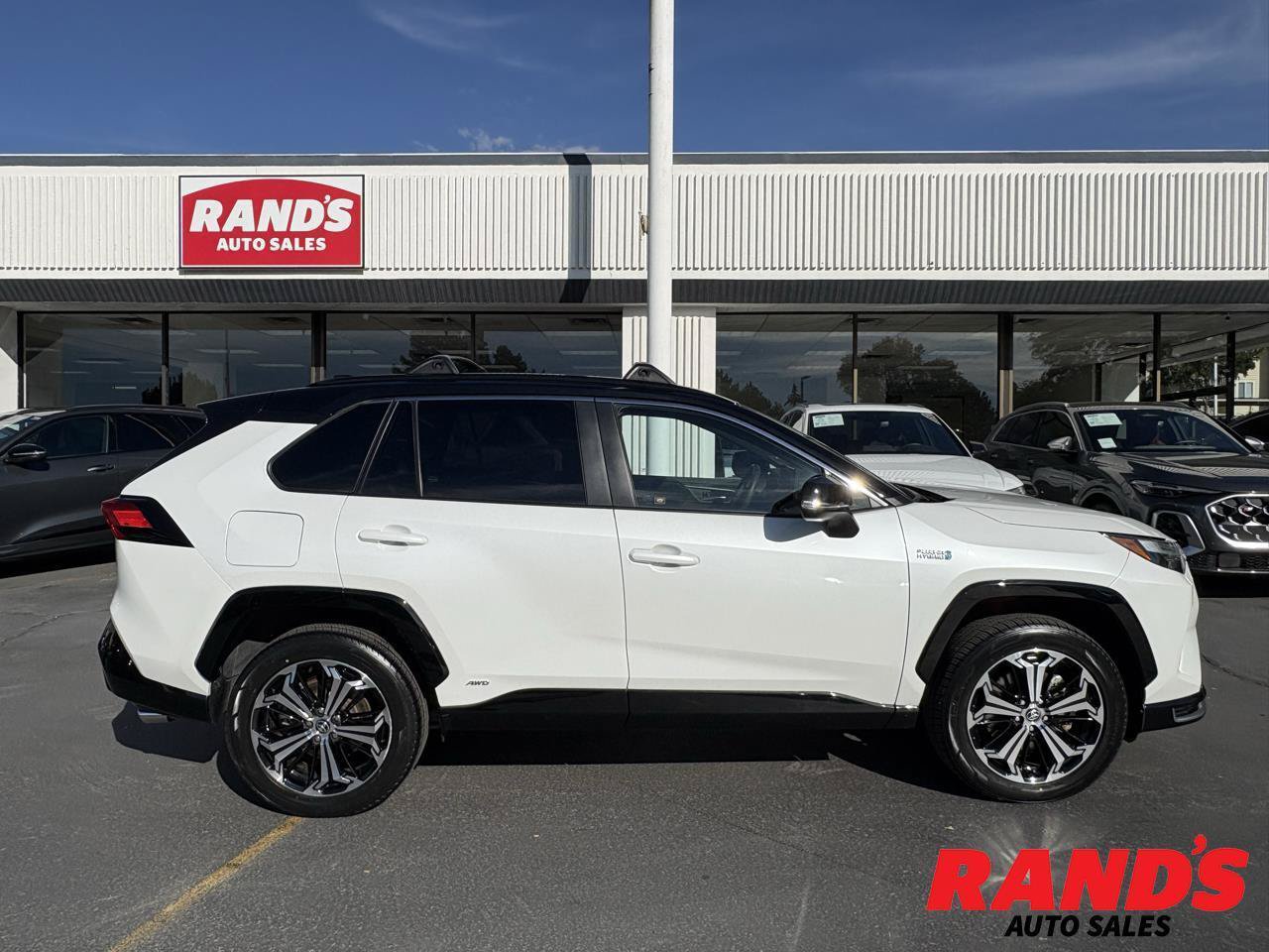 Used 2023 Toyota RAV4 XSE w/ Weather Package AWD/4WD image 1