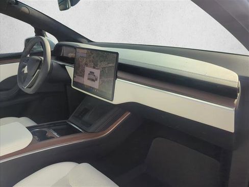 Used 2024 Tesla Model X AWD/4WD image 27