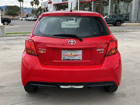 Used 2015 Toyota Yaris LE image 21