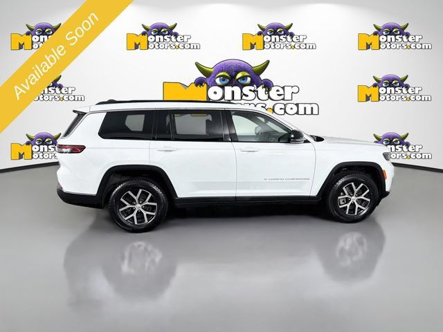 Used 2024 Jeep Grand Cherokee L Limited AWD/4WD image 4