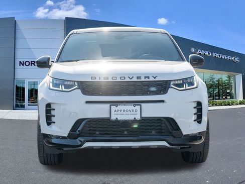 Certified 2025 Land Rover Discovery Sport Dynamic SE AWD/4WD image 2