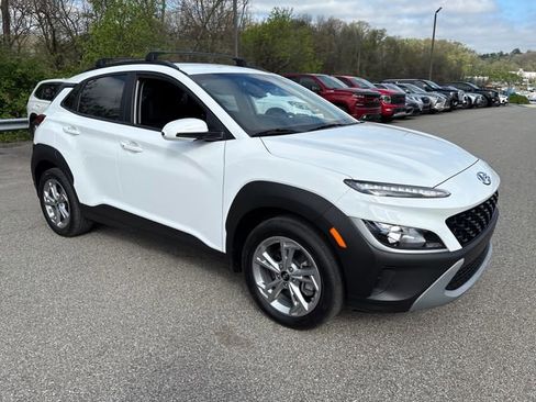 Used 2023 Hyundai Kona SEL image 7