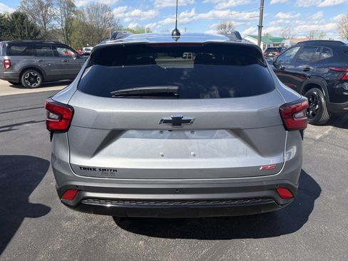 New 2026 Chevrolet Trax RS w/ Driver Confidence Package FWD image 3