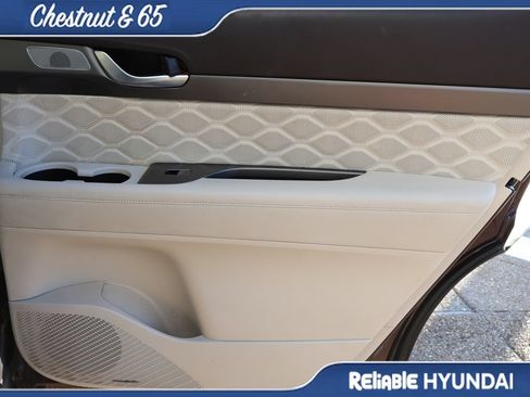 Used 2020 Hyundai Palisade Limited FWD image 11