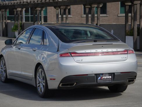 Used 2014 Lincoln MKZ Sedan 4D w/ Equipment Group 102A Reserve image 17