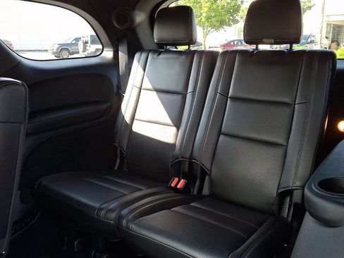 Used 2019 Dodge Durango R/T w/ Technology Group AWD/4WD image 14
