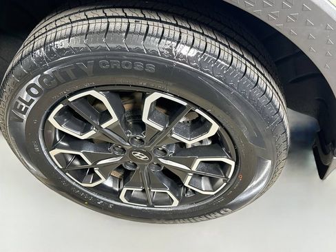 Used 2022 Hyundai Santa Cruz SEL FWD image 9
