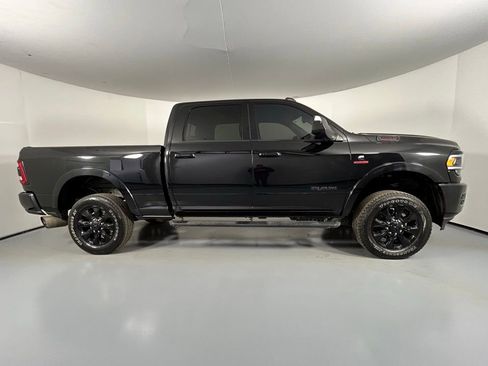 Used 2019 RAM 2500 Laramie w/ Night Edition AWD/4WD image 8