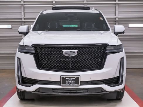 Used 2024 Cadillac Escalade Sport Platinum AWD/4WD image 4