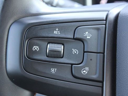 Used 2024 GMC Sierra 2500 AT4 w/ AT4 Premium Plus Package image 32