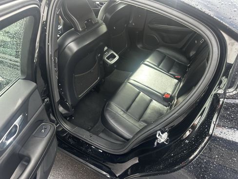 Used 2021 Volvo S60 T5 Momentum AWD/4WD image 9