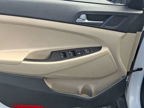 Used 2016 Hyundai Tucson Limited w/ Option Group 03 FWD image 23