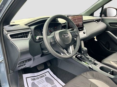 Used 2024 Toyota Corolla Cross AWD Hybrid image 9