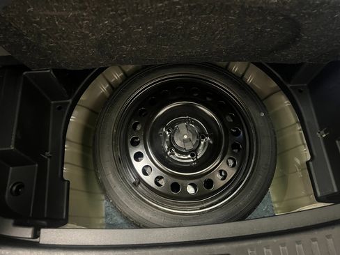 Used 2025 Chevrolet Equinox LT image 63