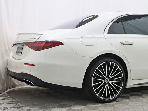 Used 2022 Mercedes-Benz S 580 4MATIC Sedan image 9