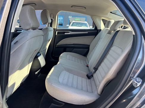 Used 2020 Ford Fusion S FWD image 9