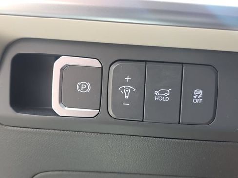 Used 2025 Hyundai Santa Fe SEL AWD/4WD image 17