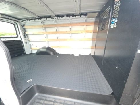 Used 2024 Chevrolet Express 2500 w/ Driver Convenience Package image 20