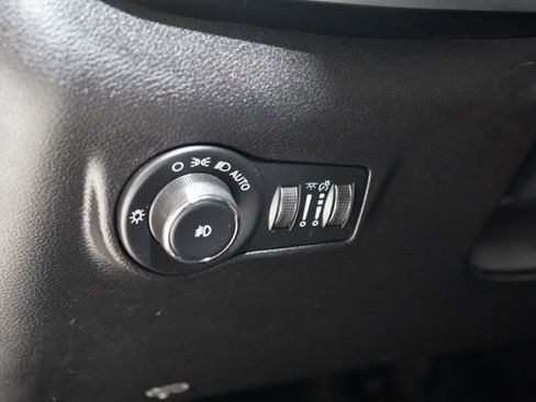 Used 2022 Jeep Compass Latitude image 21