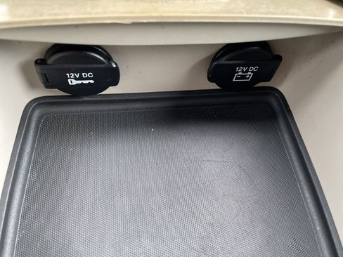 Used 2017 Dodge Grand Caravan SXT image 19