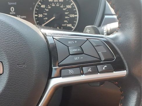 Used 2024 Nissan Altima 2.5 SR FWD image 14