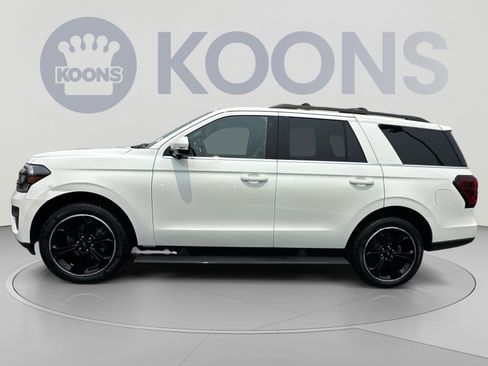 Used 2023 Ford Expedition Limited AWD/4WD image 13