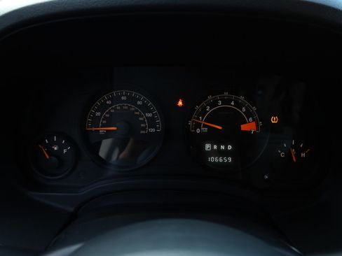 Used 2016 Jeep Patriot High Altitude image 34