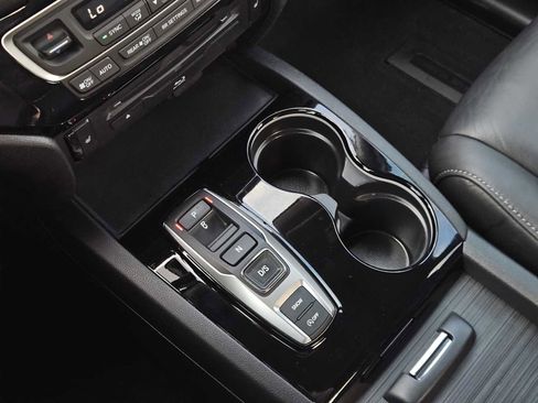 Used 2020 Honda Pilot Touring image 20