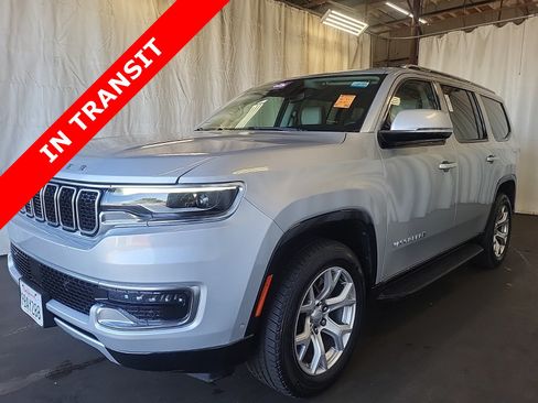 Used 2022 Jeep Wagoneer Series II AWD/4WD image 1