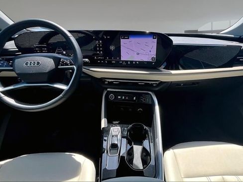 Used 2025 Audi Q5 Premium Plus w/ Premium Plus AWD/4WD image 7