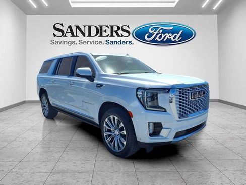Used 2023 GMC Yukon XL Denali AWD/4WD image 1