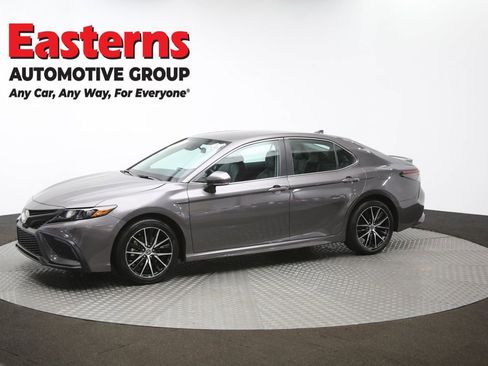 Used 2024 Toyota Camry SE image 57