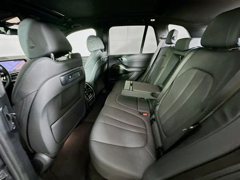Used 2021 BMW X5 xDrive40i w/ Convenience Package AWD/4WD image 29