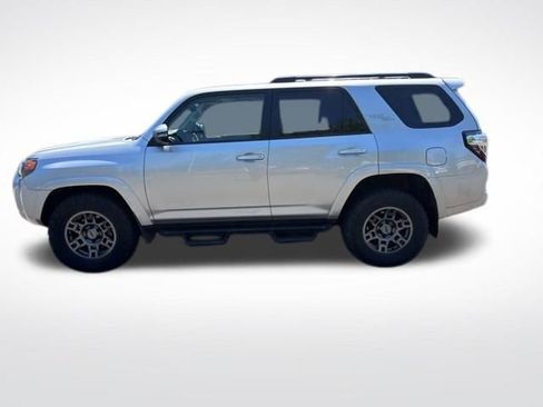 Used 2024 Toyota 4Runner TRD Off-Road Premium w/ Off Road Premium Plus Package AWD/4WD image 7
