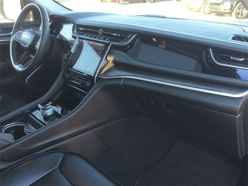 Used 2024 Jeep Grand Cherokee Limited 4xe image 28