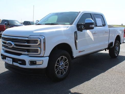 Used 2024 Ford F250 Limited AWD/4WD image 9