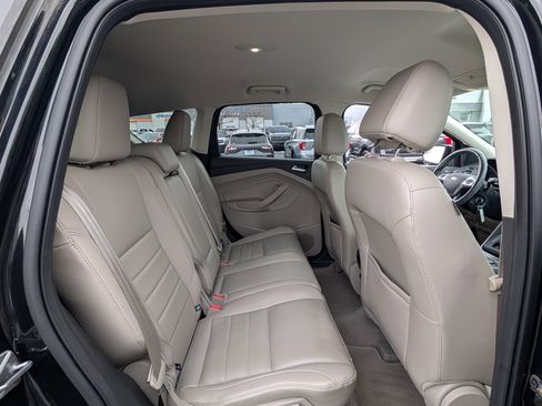 Used 2015 Ford Escape SE w/ Equipment Group 201A image 11