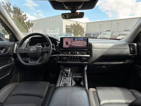 Certified 2026 Nissan Pathfinder SL AWD/4WD image 12