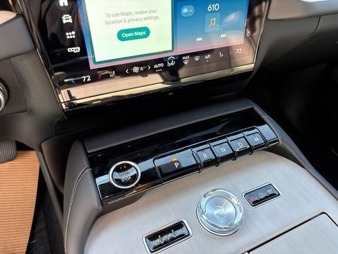 New 2025 Lincoln Navigator Reserve w/ Jet Appearance Package image 22