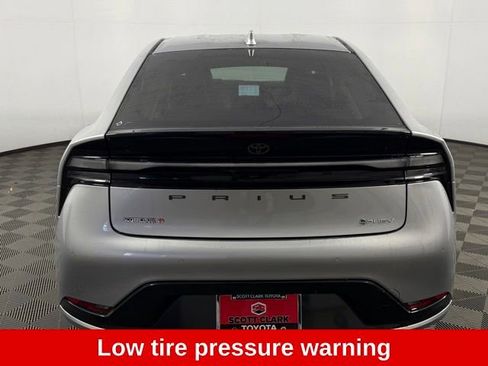 Used 2025 Toyota Prius Plug-In Hybrid image 7