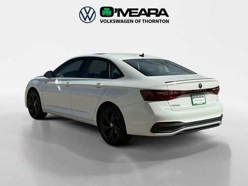 New 2026 Volkswagen Jetta SE image 3
