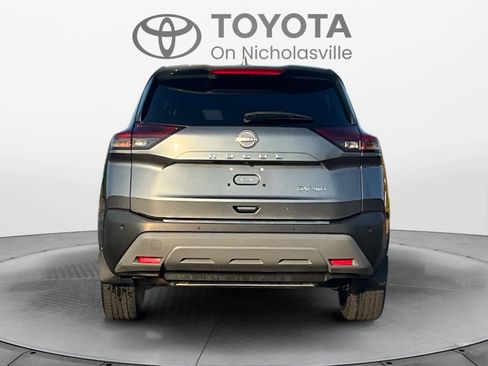 Used 2023 Nissan Rogue SV AWD/4WD image 4