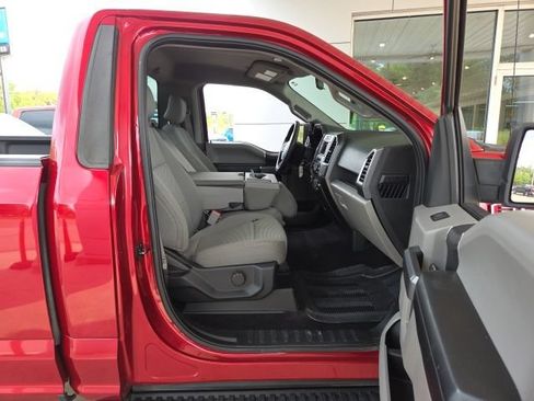 Used 2016 Ford F150 XLT AWD/4WD image 30