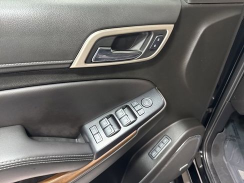 Used 2019 GMC Yukon Denali w/ Denali Ultimate Package image 14